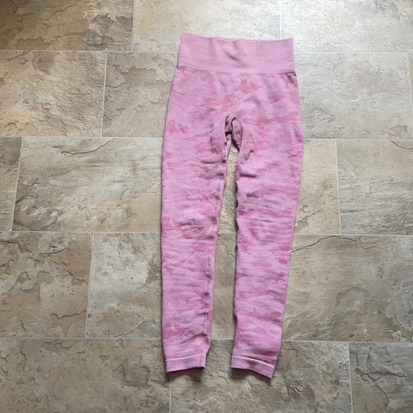 pink camo leggings new! Small - Picture 6 of 7